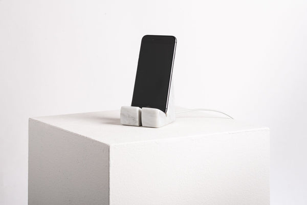 PHONE HOLDER IN MARBLE - THE WILD SHOWCASE